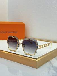 Picture of Louis Vuitton Sunglasses _SKUfw79280240fw